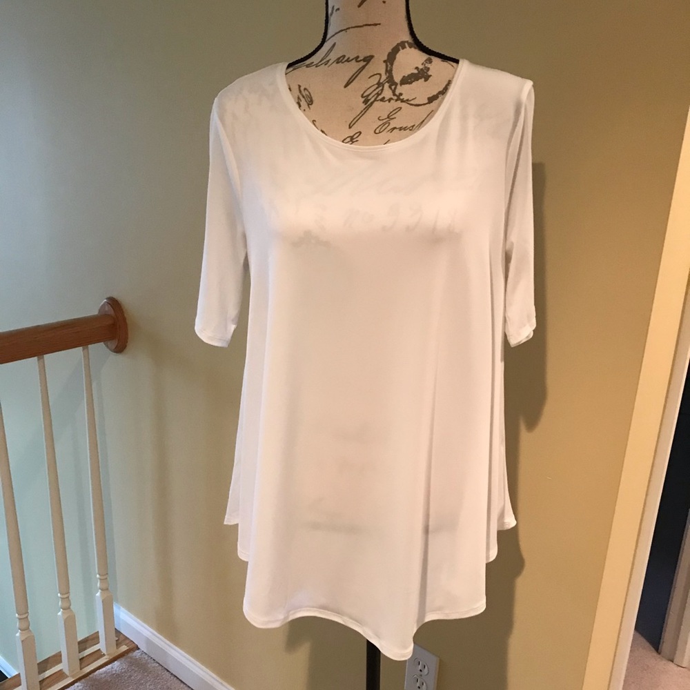 Chico’s ultimate tee elbow sleeve